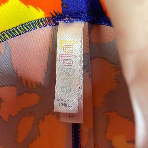 Tall & Curvy LuLaRoe Leggings - Picture 2 of 4